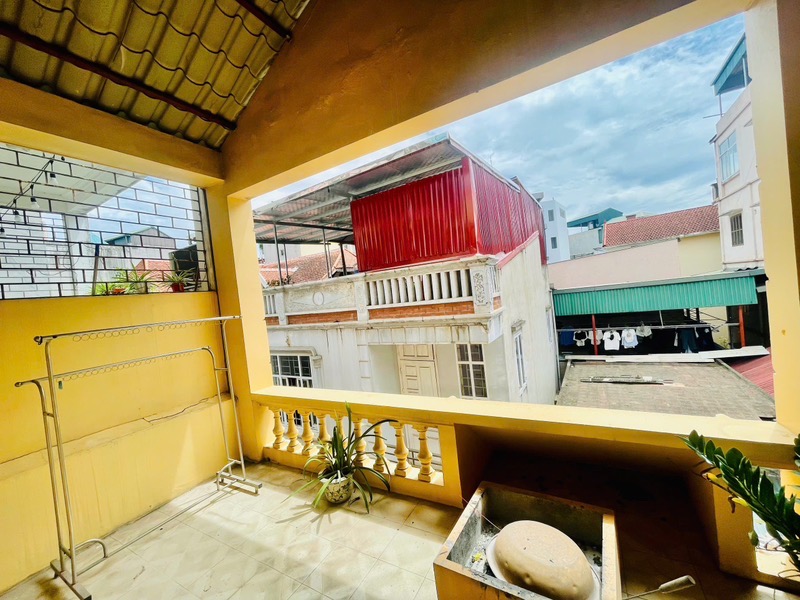 Chủ cần bán gấp nhà yên hoà cầu giấy