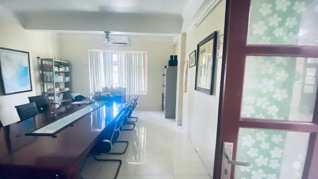 MAN BỒI GỐC GĂNG BALA HÀ ĐÔNG 50M CHỈ HƠN 14 TỶ - 6 TẦNG THANG MÁY - PHÂN LÔ VỈA HÈ - Ô TÔ TRÁNH -