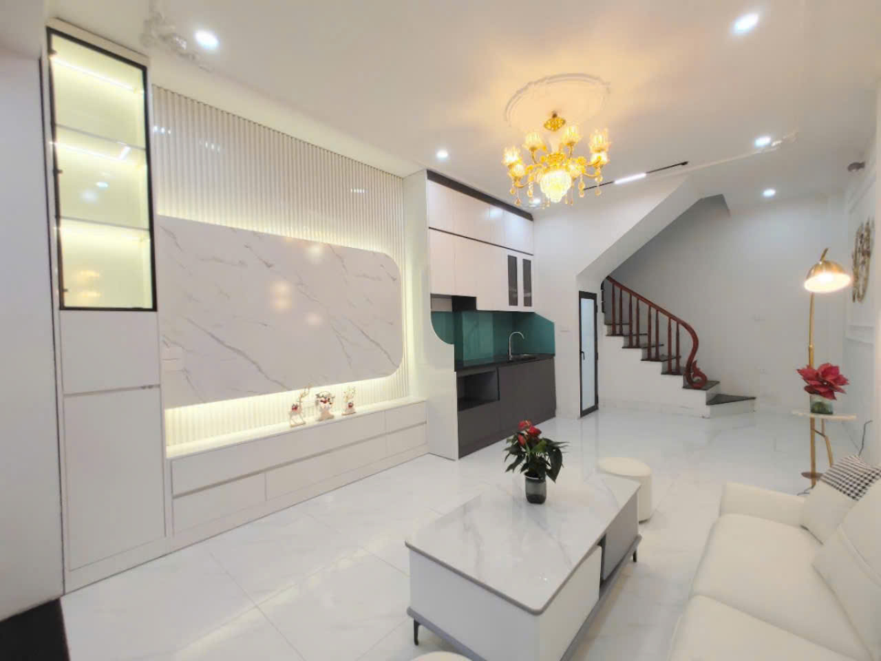 man bồi ba la 51m nhà 6 tầng thang máy ,phân lô vỉa hè , kinh doanh ,giá trị tăng cao , vị trí