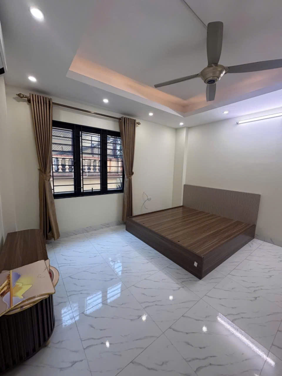 Bán Gấp Nhà Mới 5 Tầng 41m, Ngõ Thông, Ô Tô Qua Tại Huyền Kỳ, Phú Lương - Giá 7.85 Tỷ
