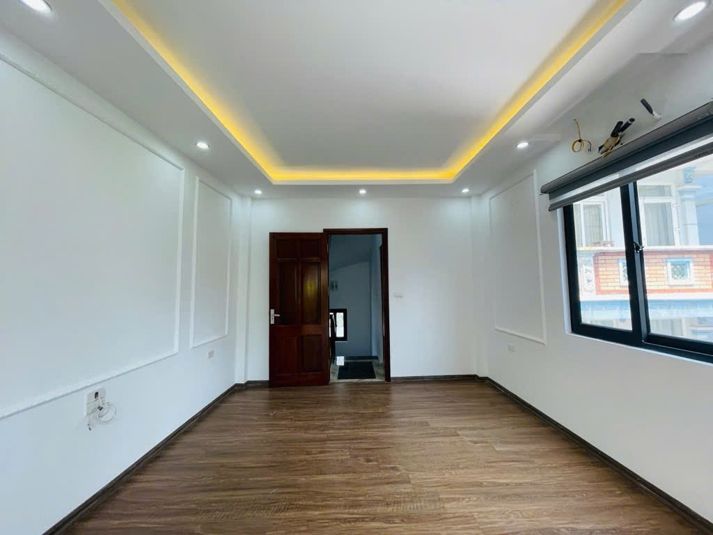 CẦU ĐƠ HÀ ĐÔNG 4 TẦNG 43M CHỈ 8,X TỶ _ CÁCH CHỢ HÀ ĐÔNG 200M_50M RA OTO