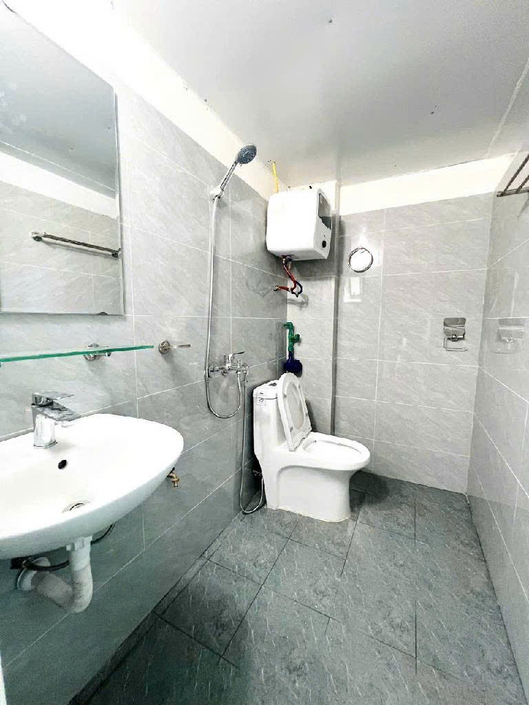 PHÚ LÃM HÀ ĐÔNG NHÀ MỚI_ 40m 5T THANG MÁY_ NGÕ NÔNG_ ÔTÔ ĐỖ CỬA _GẦN CHỢ GẦN CÁC TRƯỜNG ĐẠI HỌC HƠN