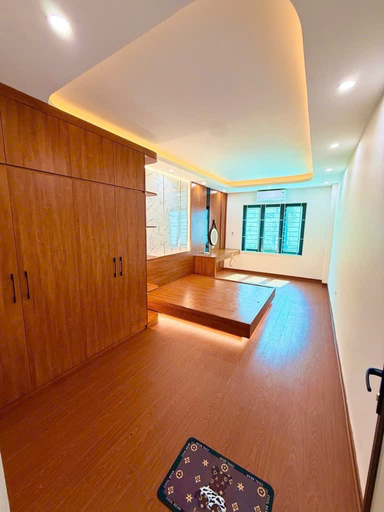 PHÚ LÃM HÀ ĐÔNG NHỈNH 5 TỶ CÓ NHÀ 5 TẦNG MỚI ĐẸP_ NỘI THẤT SỊN_ GẦN TRUNG TÂM_ BẠT NGÀN TIỆN ÍCH