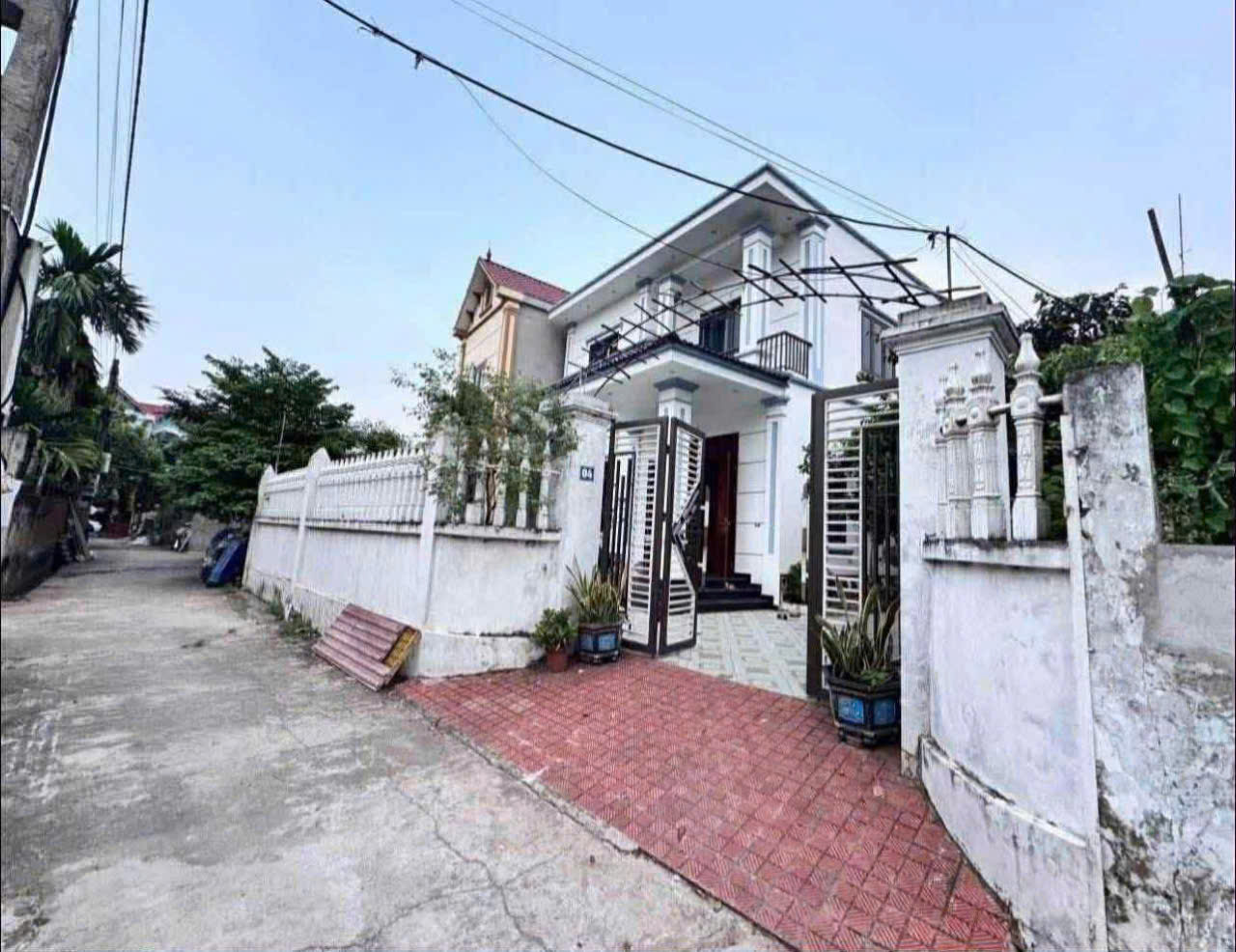BÍCH HÒA THANH OAI_ 5 TẦNG THANG MÁY_ XE CÔNG QUAY  ĐẦU TRƯỚC CỬA_ VỪA Ở VỪA KINH DOANH
