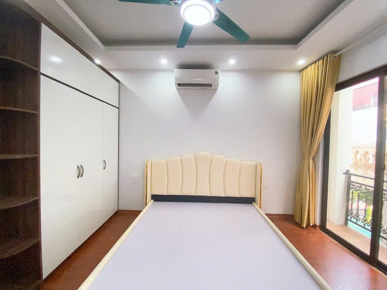 PHÚ LƯƠNG HÀ ĐÔNG _35M 4 TẦNG NHỈNH 4 TỶ _ HƠN 100M RA ÔTÔ TRÁNH _ĐÔNG DÂN _ GẦN CÁC TRƯỜNG ĐẠU HỌC