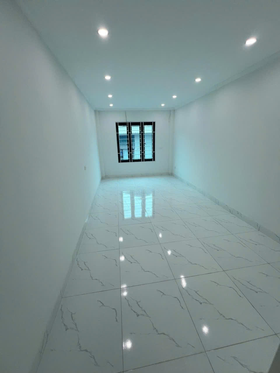 PHÚ LƯƠNG HÀ ĐÔNG _35M 4 TẦNG NHỈNH 4 TỶ _ HƠN 100M RA ÔTÔ TRÁNH _ĐÔNG DÂN _ GẦN CÁC TRƯỜNG ĐẠU HỌC