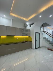 QUANG TRUG HÀ ĐÔNG 43M NHỈNH 6 TỶ _CÁCH BẾN XE YÊN NGHĨA 200M_NGÕ 3 GÁC LƯỢN
