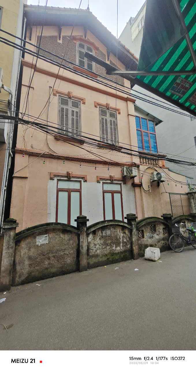 Bán Đất Tặng Nhà 3 tầng Giá 34 tỷ mặt tiền gần 11m, Nhà Hứng Lộc, Ngõ đẹp nhất trong các ngõ