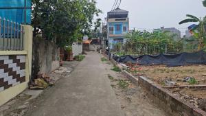 Bán Đất NỘI BÀI Nam Cương Giá 19 Diện tích 107m Đất Vuông nở hậu, ngõ thông bán tải 7 Chỗ