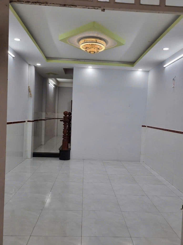 nhà nhỏ hẻm lớn  giá 3 tỷ