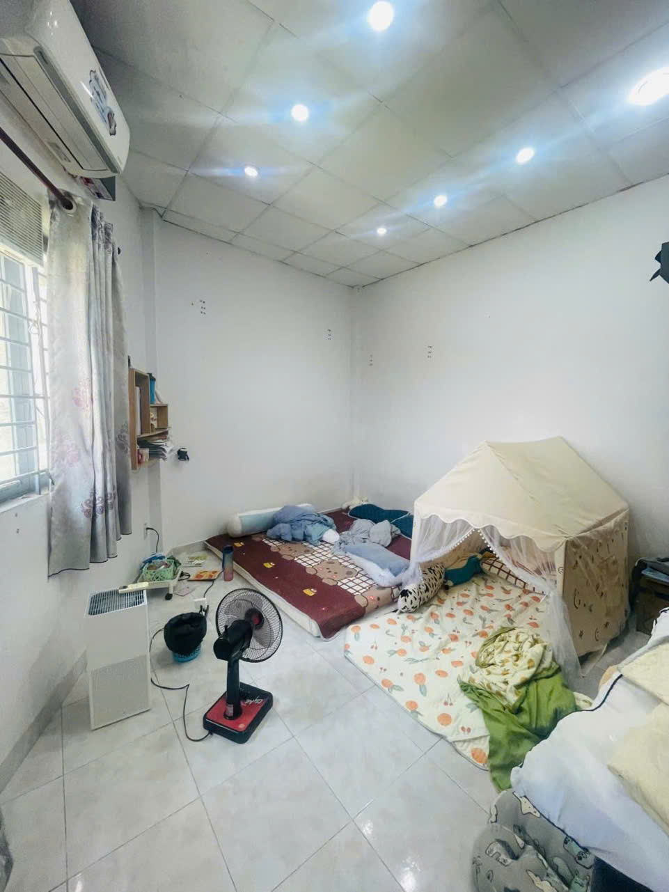 Bán nhà 6,5 tỷ  ngay  siêu thị emart , hẻm  phan văn trị 
