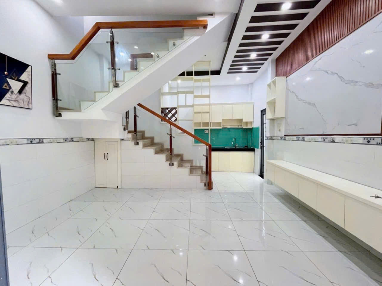 BÁN NHÀ 3 TỶ TRUNG TÂM QUẬN GÒ VẤP  NGANG 6M