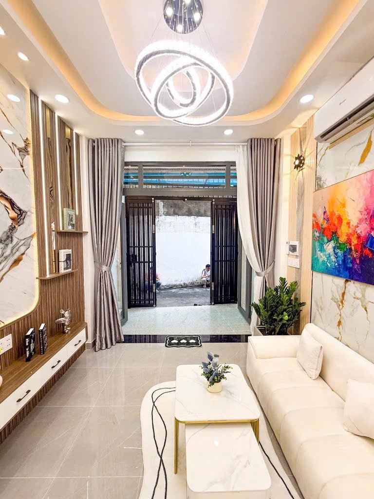 HẺM NƠ TRANG LONG BÌNH THẠNH-3TẦNG BTCT- NGAY CHỢ BÀ CHIỂU- CHỈ HƠN 5tỷ65