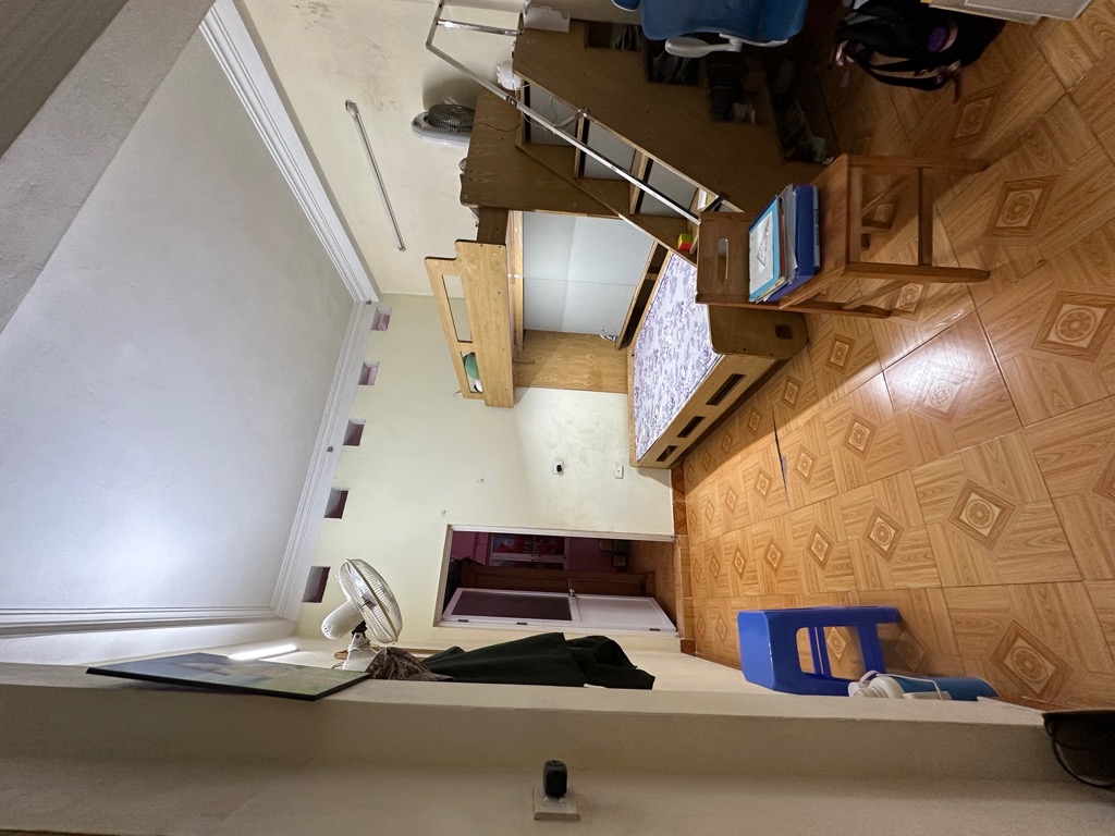 Bán nhà ngõ đường Tân Mai, Dt 36m2, mt 3.5m, khu an ninh, dân trí cao. Giá 3,6 tỷ LH 0981818137