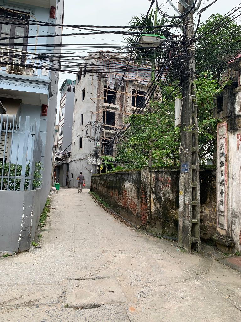 Bán nhà Cầu Bươu 40m2 5 tầng nở hậu tiện ích ngập tràn, chưa đến 6 tỷ
