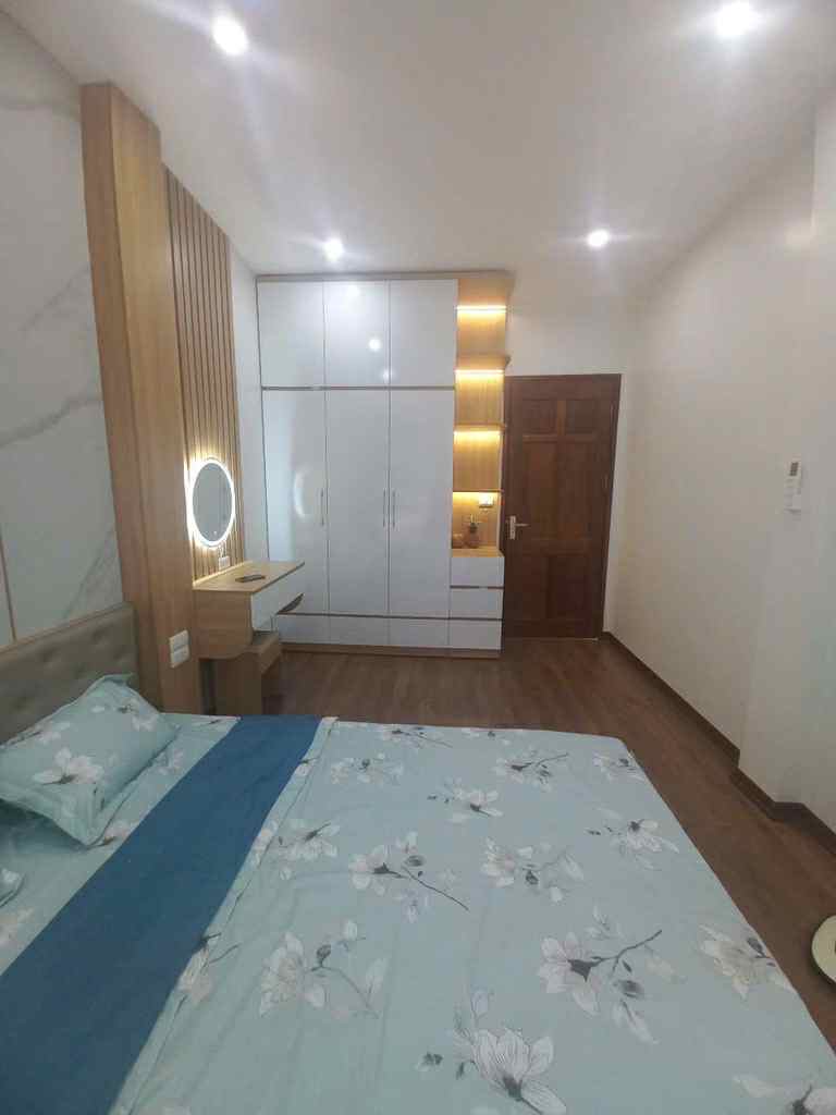 Bán nhà Phan Trọng Tuệ 40m2 5 tầng nở hậu tiện ích ngập tràn, nhỉnh 5 tỷ