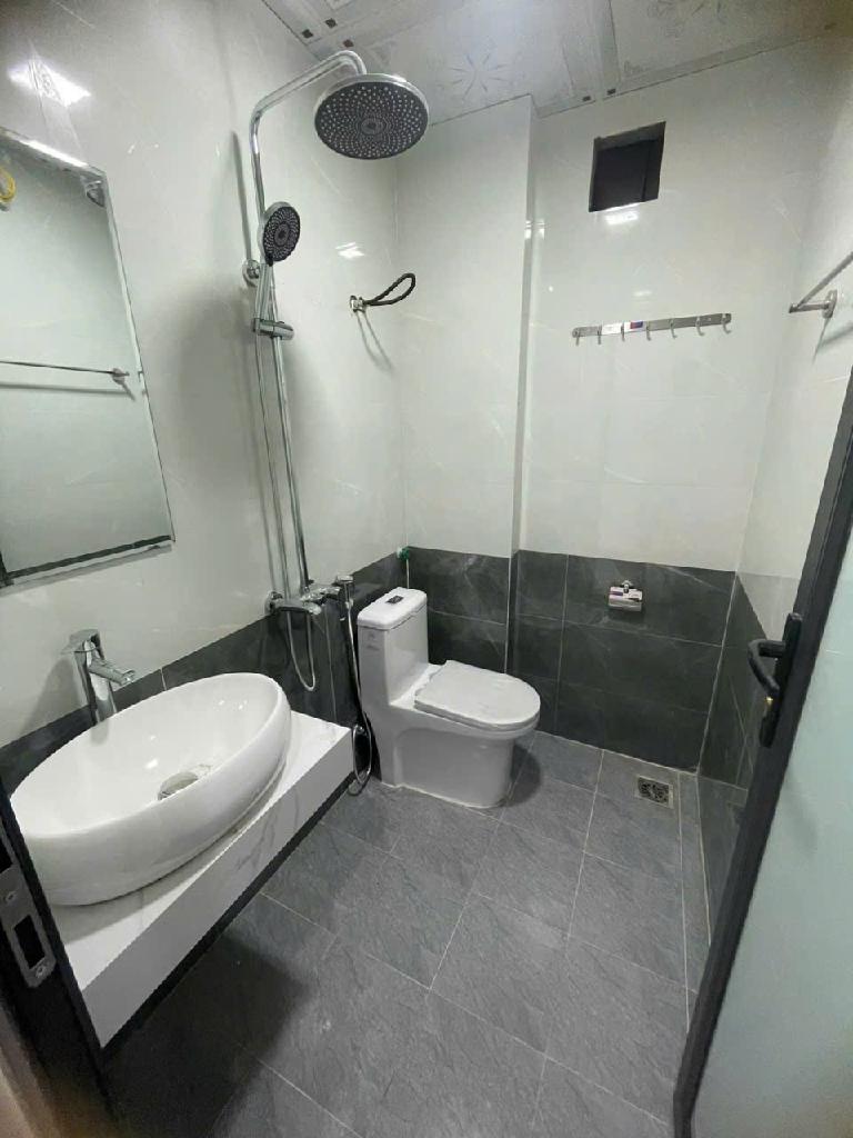 Bán nhà Phan Trọng Tuệ 30m2 5 tầng, nở hậu đầy đủ công năng, nhỉnh 5 tỷ