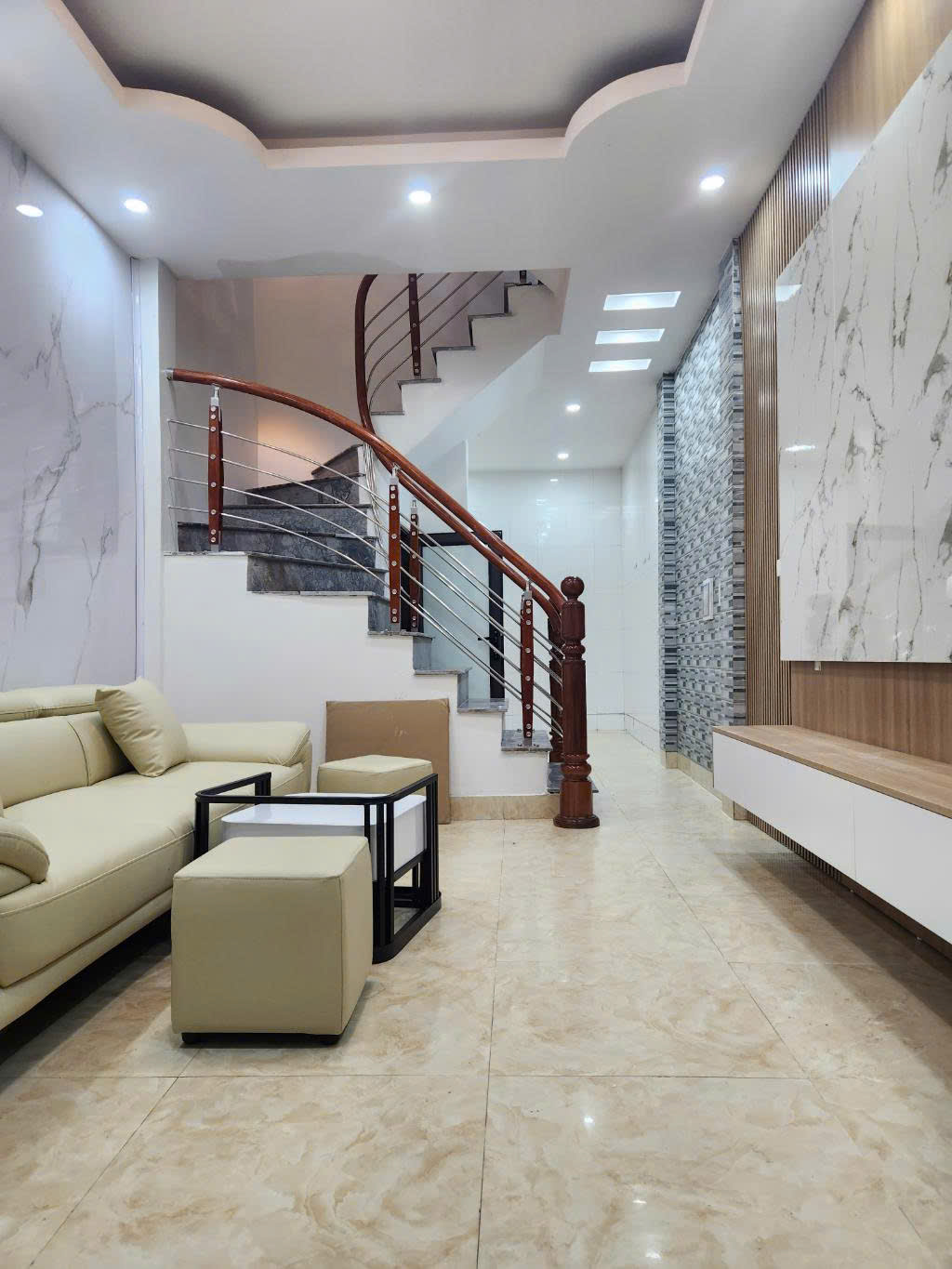 Bán nhà Thanh Liệt 36m2 4 tầng nhà giáp phố, nhỉnh 6 tỷ