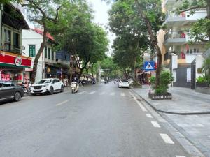 BÁN NHÀ PHỐ HÀM LONG MẶT TIỀN 4M GIÁ DƯỚI 2 TỶ