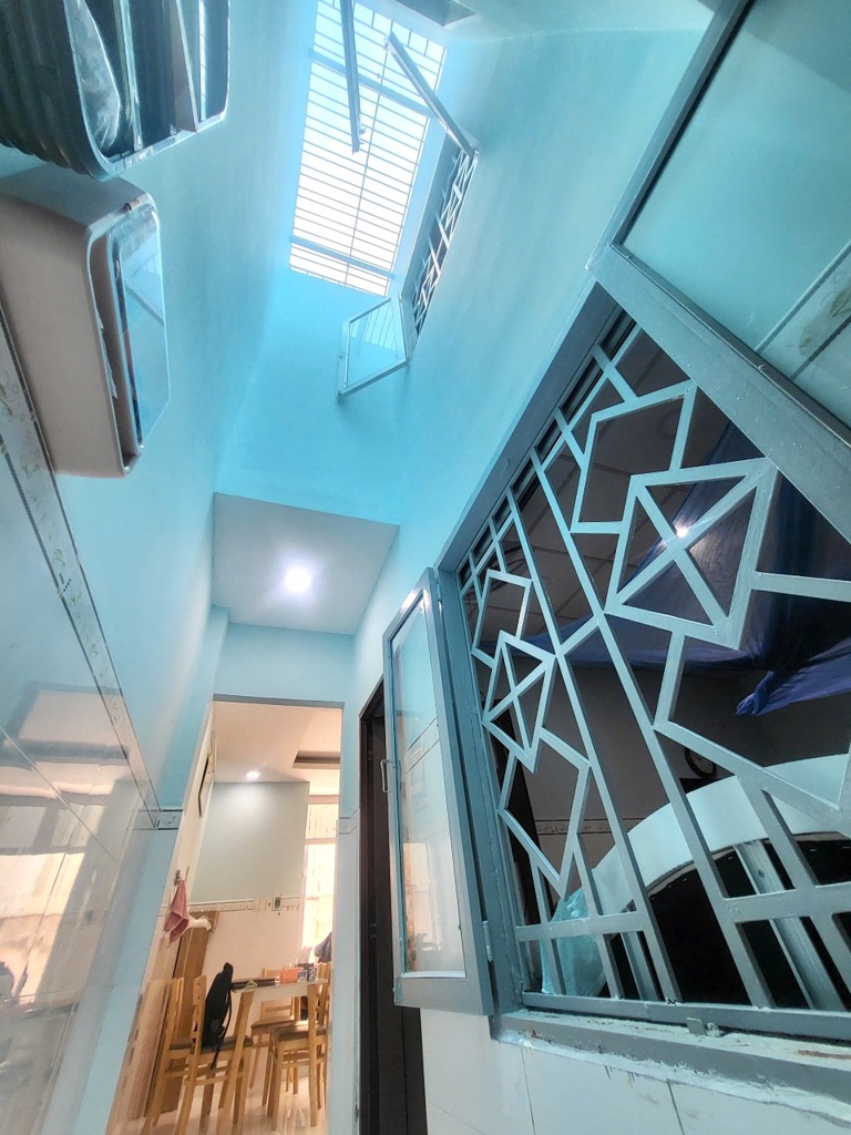 NHÀ TRUNG TÂM HIỆP BÌNH CHÁNH Q.THỦ ĐỨC, NGANG ĐẾN 5M - NHỈNH 4 TỶ BƯỚC LÀ TỚI CHỢ HIỆP BÌNH