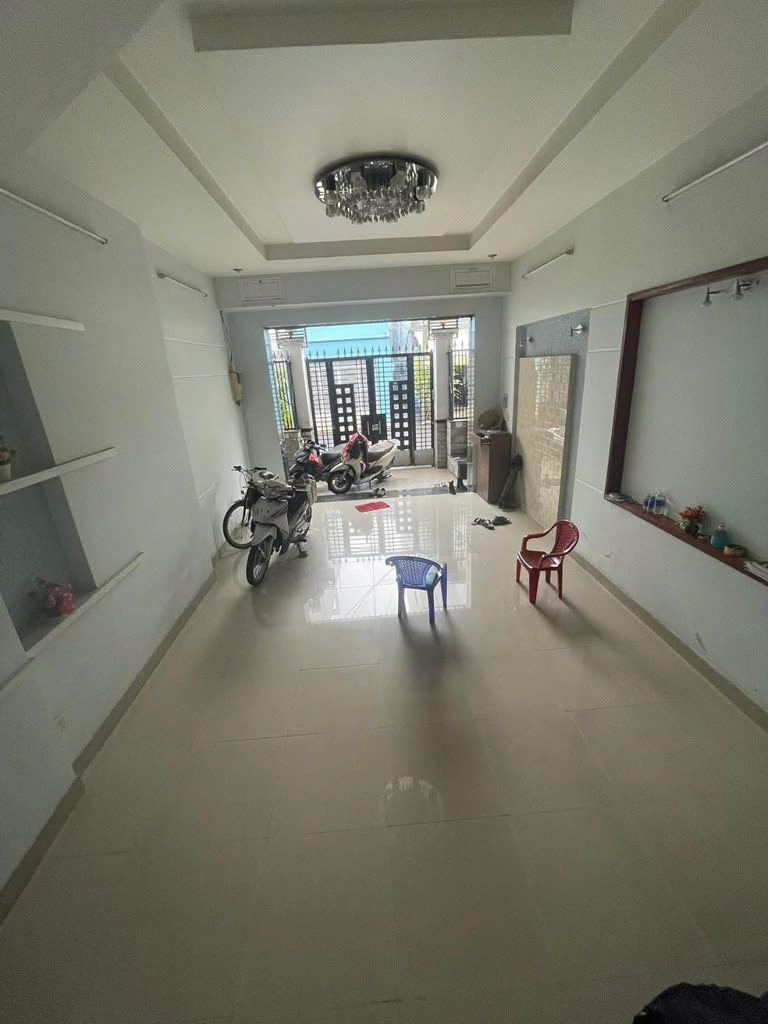 KHU VIP TÂN SƠN NHÌ - MẶT TIỀN XỊN 4 TẦNG KIÊN CỐ - 78M2 - NGANG LỚN GẦN 5M KHÁ CHUẨN - KINH DOANH ĐỈNH - KHU DÂN CƯ XE CỘ TẤP NẬP SẦM UẤT - XE HƠI NGỦ TRONG NHÀ - VỊ TRÍ ĐẸP - ĐƯỜNG NHỰA XE TẢI TRÁNH - SỔ ĐẸP HOÀN CÔNG ĐỦ - GIÁ CHỈ NHỈNH 11 TỶ 