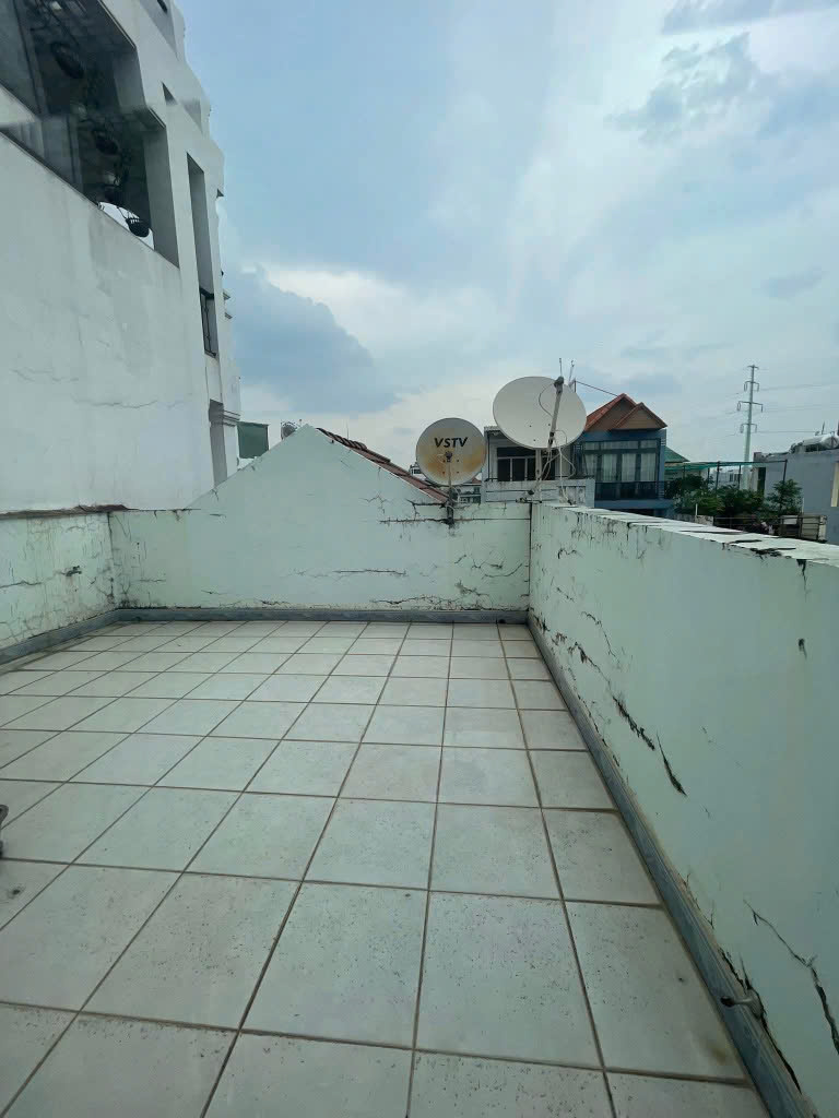 KHU VIP TÂN SƠN NHÌ - MẶT TIỀN XỊN 4 TẦNG KIÊN CỐ - 78M2 - NGANG LỚN GẦN 5M KHÁ CHUẨN - KINH DOANH ĐỈNH - KHU DÂN CƯ XE CỘ TẤP NẬP SẦM UẤT - XE HƠI NGỦ TRONG NHÀ - VỊ TRÍ ĐẸP - ĐƯỜNG NHỰA XE TẢI TRÁNH - SỔ ĐẸP HOÀN CÔNG ĐỦ - GIÁ CHỈ NHỈNH 11 TỶ 