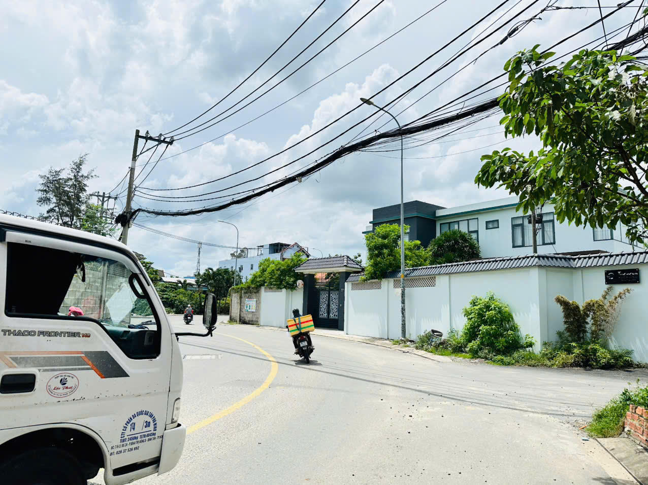 Bán đất full thổ cư, Nguyễn Thị Nhuần, mặt tiền đường 20m, sát H.H.Giáp, Nguyễn Oanh. 5,95 tỷ