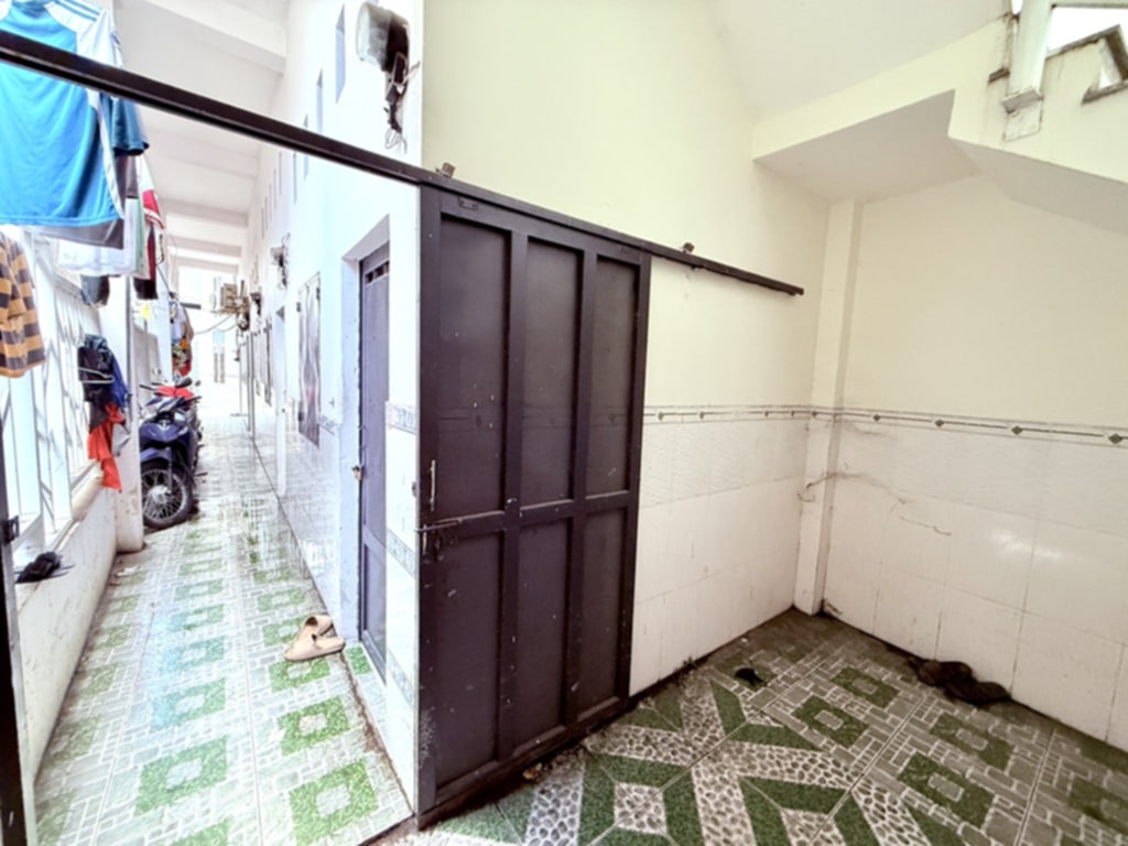 DIỆN TÍCH KHỦNG 130m2 - sát chợ Hiệp Thành-NHỈNH 5 TỶ
