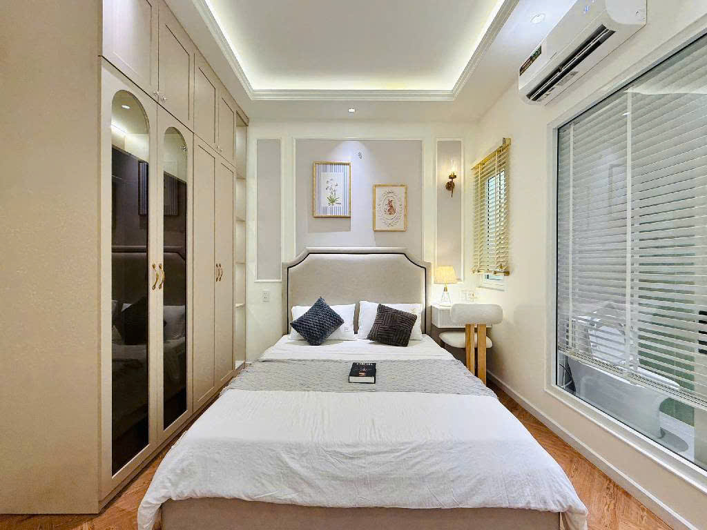 NHÀ ĐƯỜNG BÙI VĂN NGỮ- 2 TẦNG- 45m2- XE HƠI ĐẬU CỬA- CHỈ 2.6