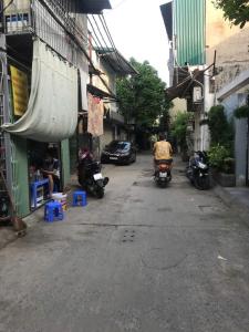 Bán nhà Yên Phụ, Tây Hồ, Nhà bền đẹp, ngõ xe SH quay đầu