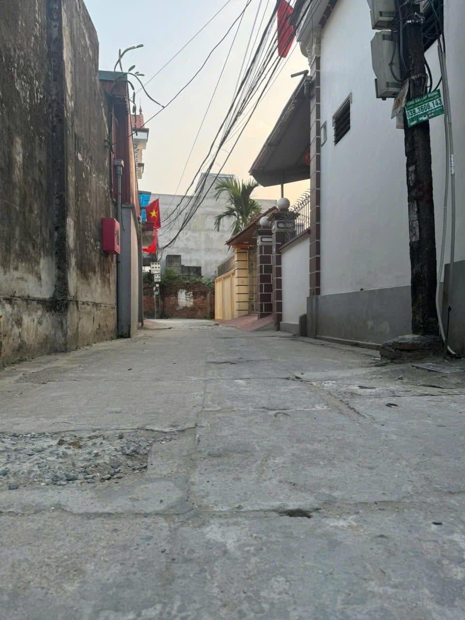 Bán nhà Cầu Giấy ngõ rộng thuận tiện giao thông