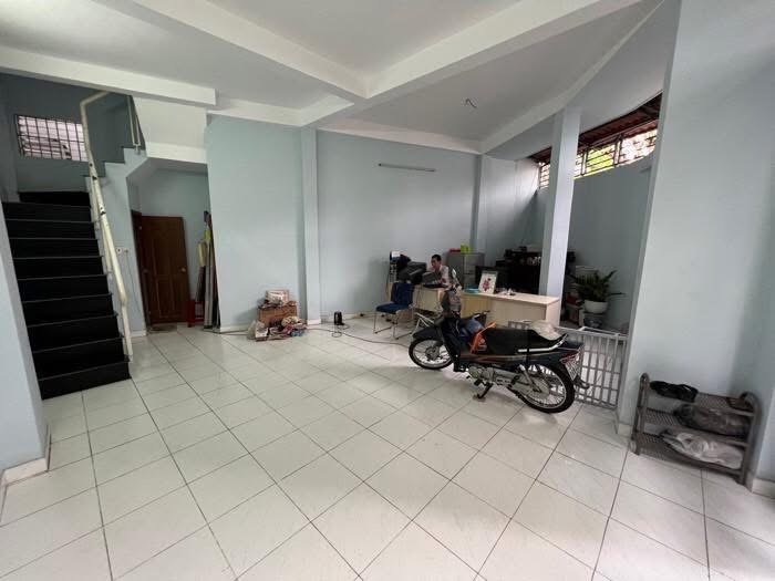 Bán nhà Vip hẻm 8 mét,Đường Ni Sư Huỳnh Liên,Phương 10,Quận Tân Bình