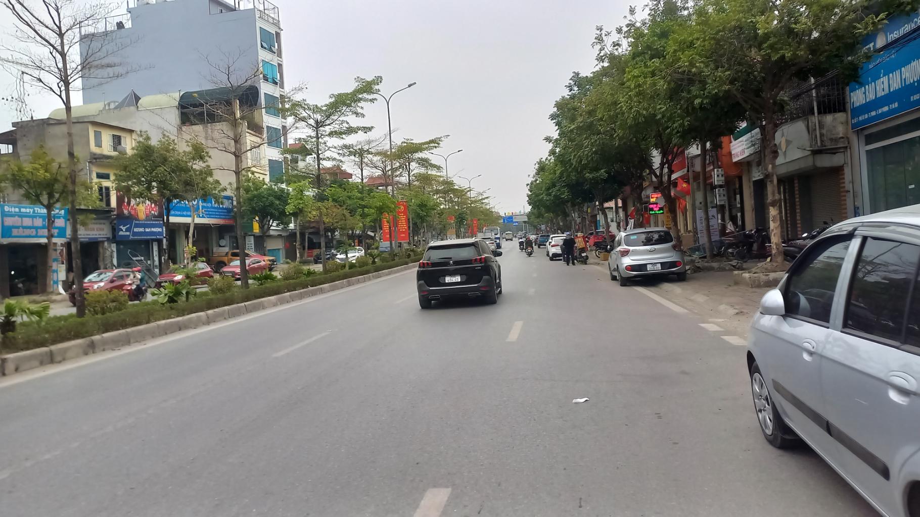 2 MẶT THOÁNG - Ô TÔ - THỬA ĐẤT ĐẸP - TRUNG TÂM THỊ TRẤN