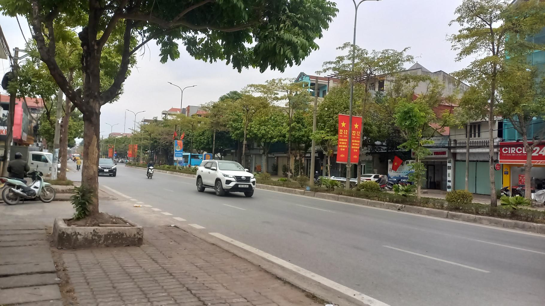 2 MẶT THOÁNG - Ô TÔ - THỬA ĐẤT ĐẸP - TRUNG TÂM THỊ TRẤN