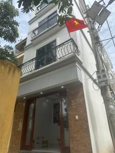 NHÀ MỚI ĐẸP, NGÕ THÔNG - LÔ GÓC - Ô TÔ TRÁNH TRƯỚC CỬA NHÀ
