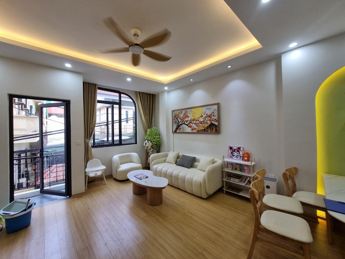 Ô TÔ - THANG MÁY - NHÀ MỚI ĐẸP - HIẾM