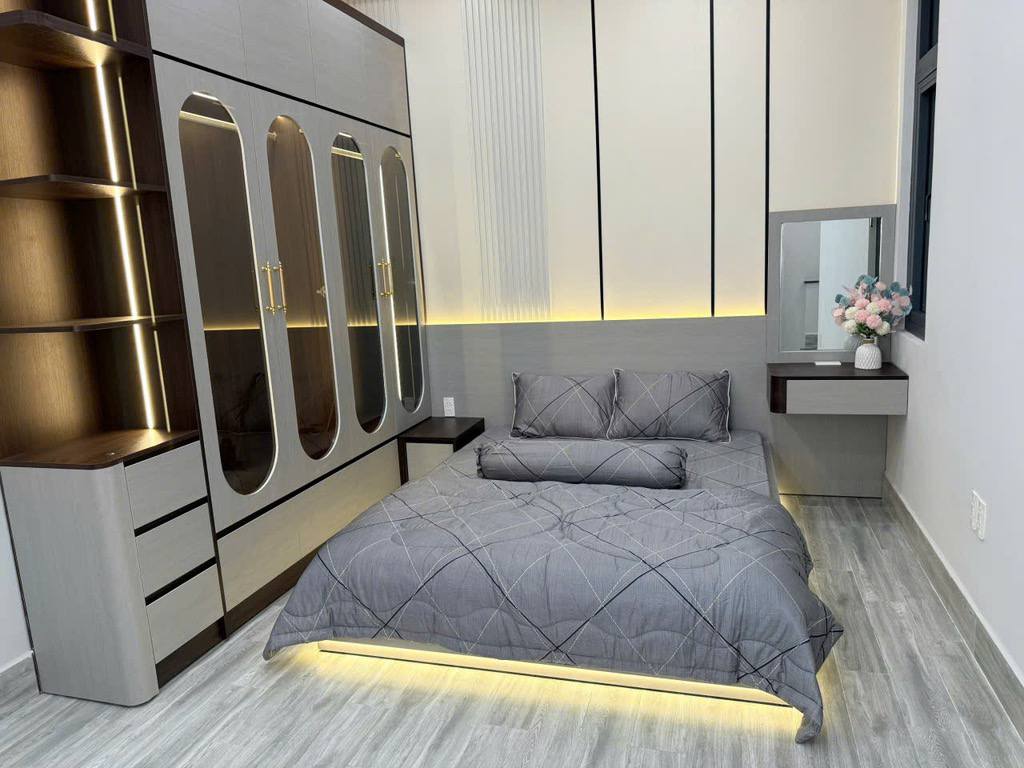 Bán nhà ngay Huỳnh Tấn Phát khu dân cư hiện hữu hẻm lớn gần kcx tân thuận