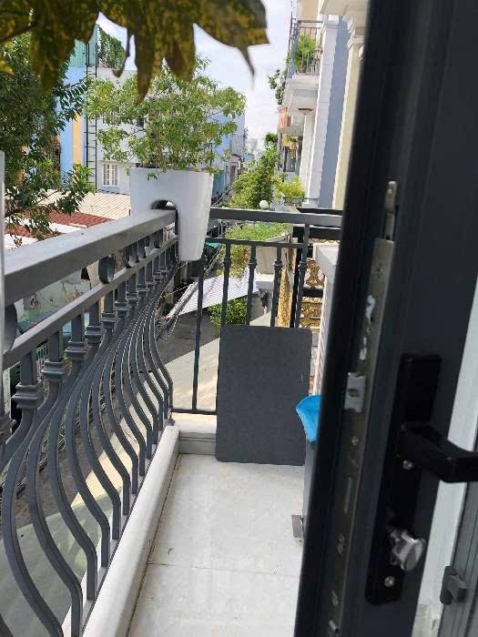 Bán nhà CÁCH MẶT TIỀN ĐƯỜNG HOÀNG TRỌNG MẬU CHỈ 100M- XE HƠI THÔNG