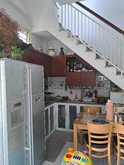 Bán nhà ngay đường Huỳnh Tấn Phát rẻ đẹp ngay cầu Tân Thuận