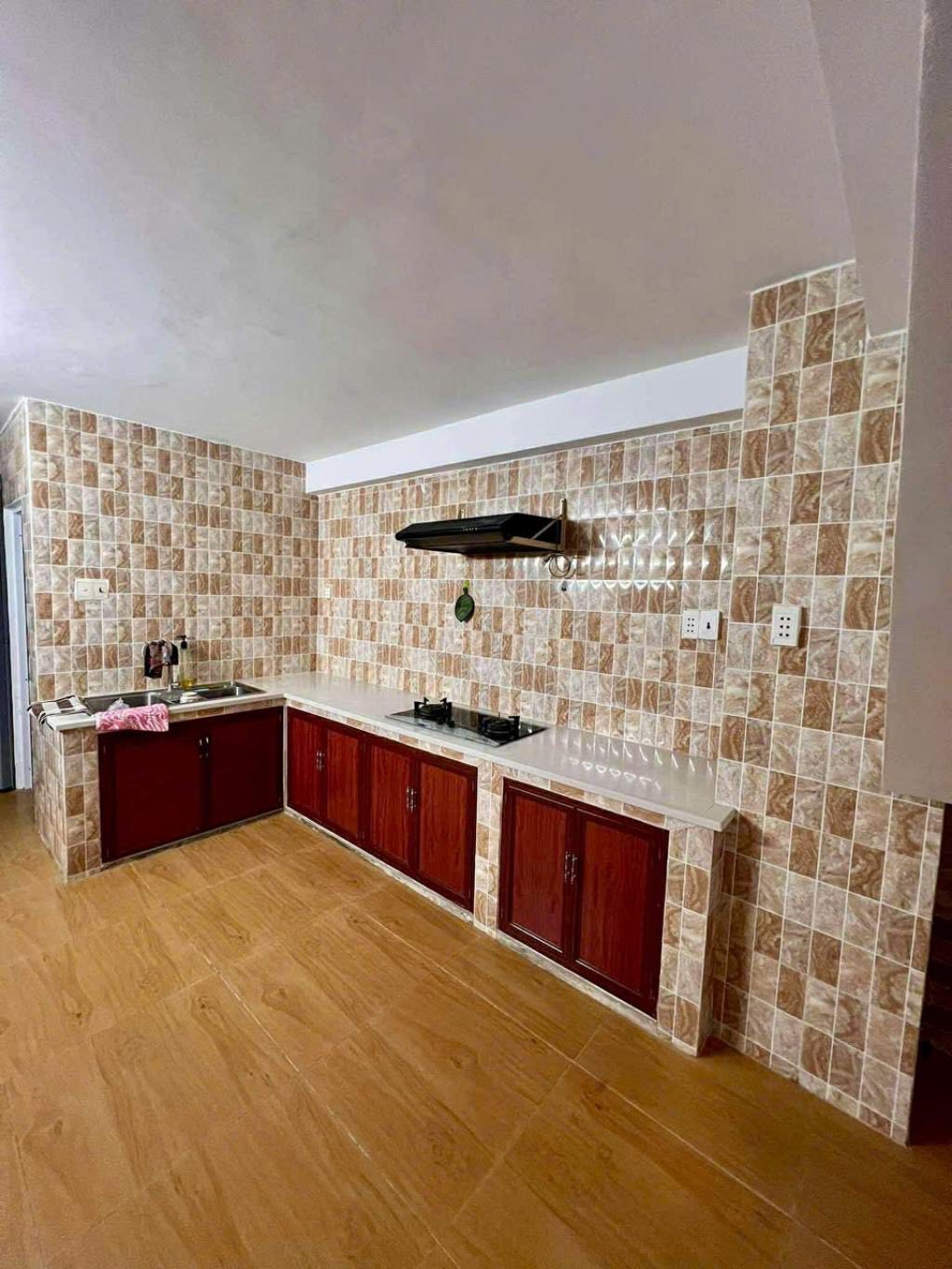 QUẬN 7 - NHÀ 3 TẦNG KIÊN CỐ - 56m2 - SỔ HỒNG RIÊNG HOÀN CÔNG ĐỦ