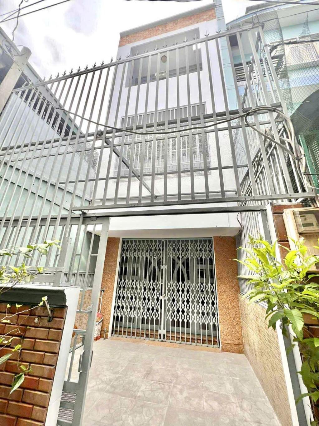 QUẬN 7 - NHÀ 3 TẦNG KIÊN CỐ - 56m2 - SỔ HỒNG RIÊNG HOÀN CÔNG ĐỦ