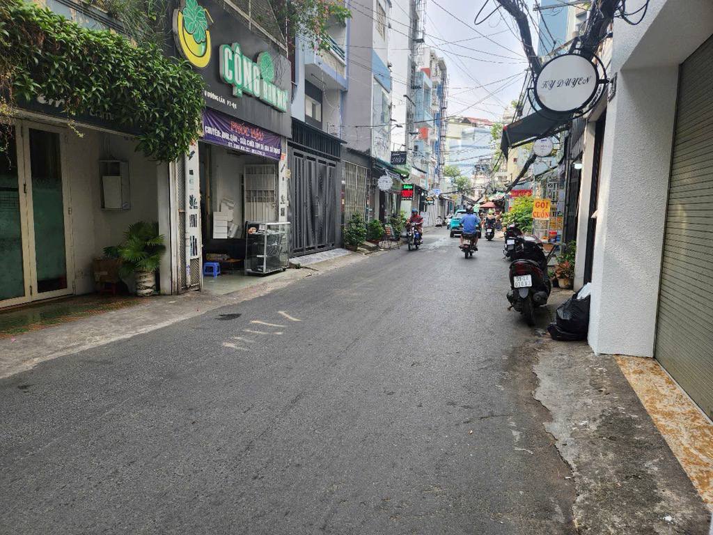 Bán nhà - Âu Dương Lân- Quận 8 - Giáp Quận 1, Quận 5, Quận 4, Quận 7 * Diện tích : 41m
