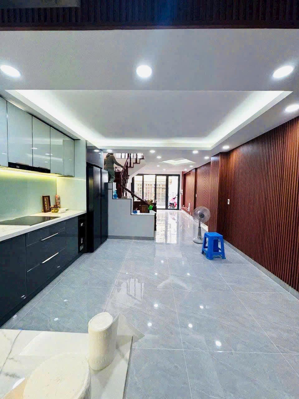 UẬN 7 NHÀ HẺM XE HƠI HUỲNH TẤN PHÁT - 5 TẦNG - 4.05x15M - NHỈNH 7 TỶ
