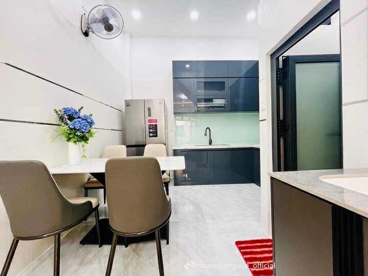 Bán Nhà đẹp đường Nguyễn Thị Thập gần Go bigc