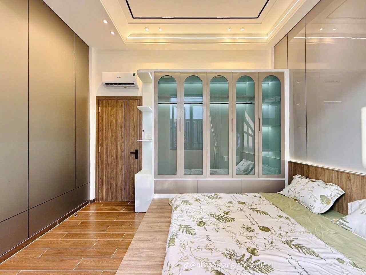 Bán Nhà đẹp đường Nguyễn Thị Thập gần Go bigc