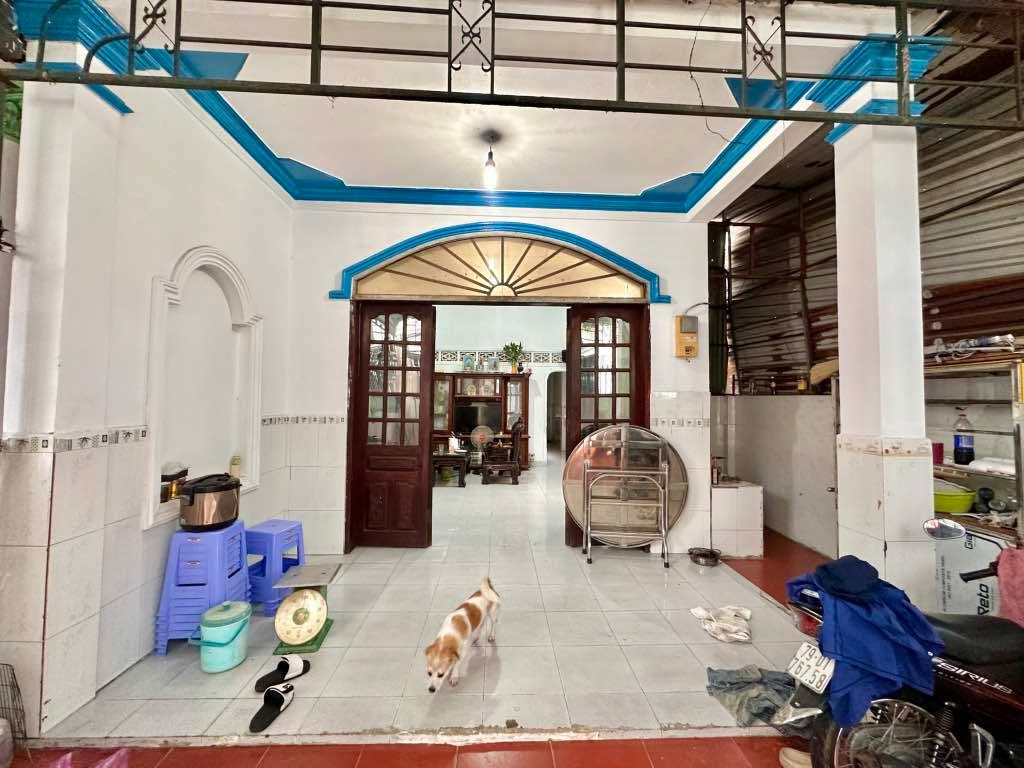 MẶT TIỀN NGAY BÌNH CHIỂU - NHÀ 4 TẦNG - NGANG 4.5X20.5 92M2 DTSD 223M2 CHỈ 8.3 TỶ TL - ĐƯỜNG RỘNG 16M