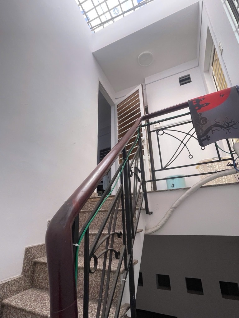 Nhà Bán Quận Phú Nhuận, MT hèm HXH, 39m2 giá 7.6T