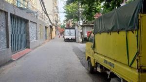 Bán nhà Nguyễn Văn Huyên