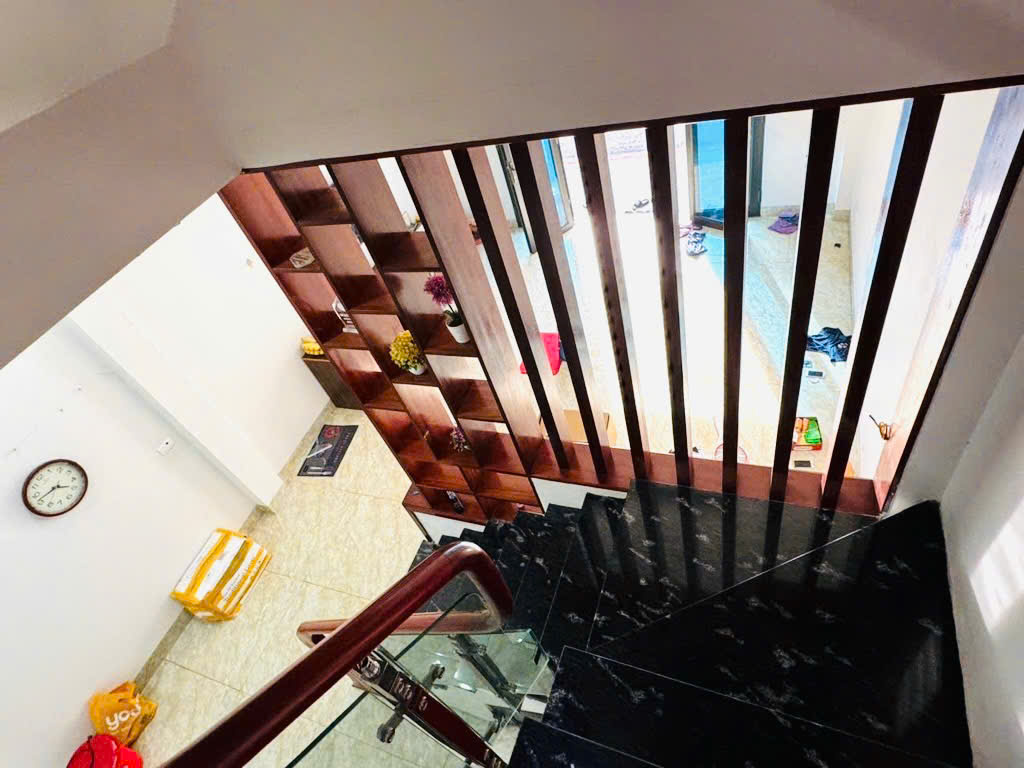 NHÀ 4 TẦNG - NGÕ THÔNG THOÁNG - ĐÔNG ANH QUẬN