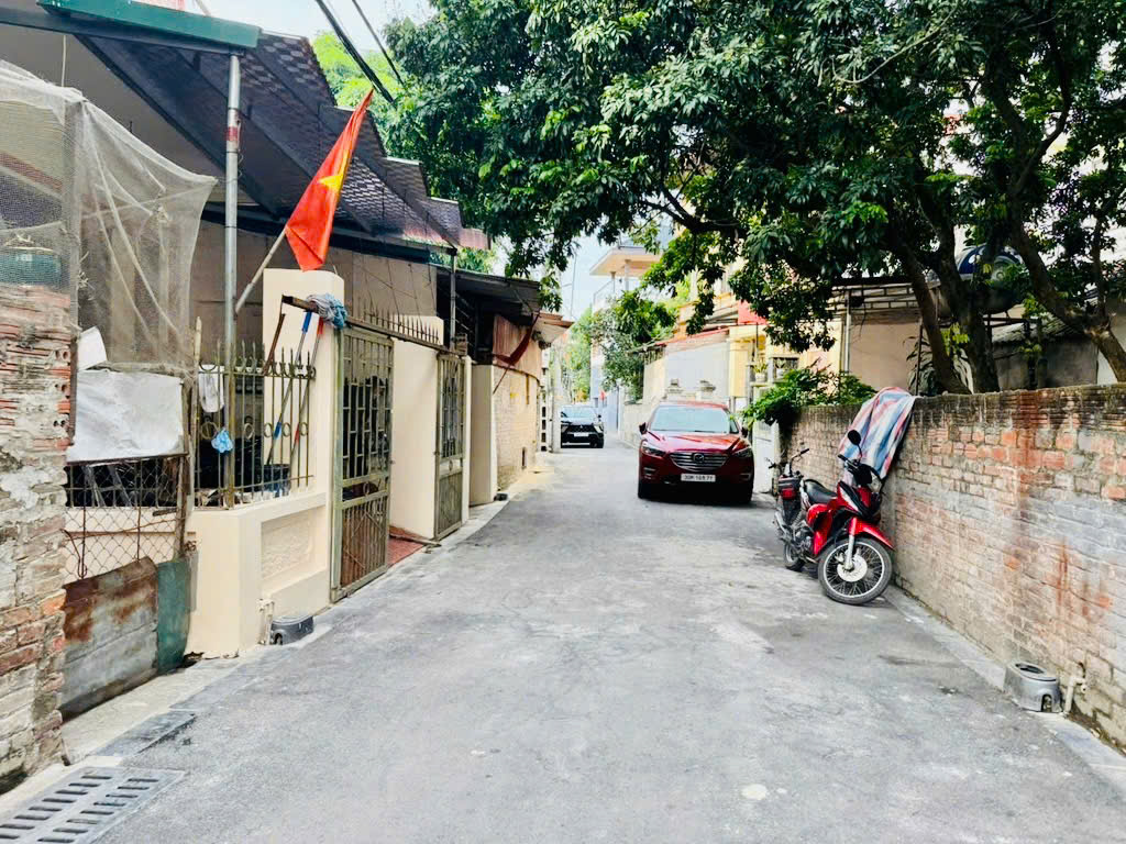NHÀ 4 TẦNG - NGÕ THÔNG THOÁNG - ĐÔNG ANH QUẬN